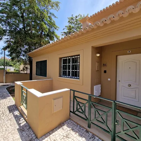 Charming Villa Albufeira